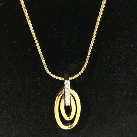 Nina Ricci 22Kt Gold Plated Necklace with Swarovski Crystals 22"-24" Length NWT - Picture 3 of 3